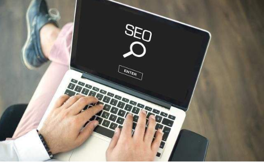 上望网站怎样设计才有助于SEO优化？丨SEO优化价格